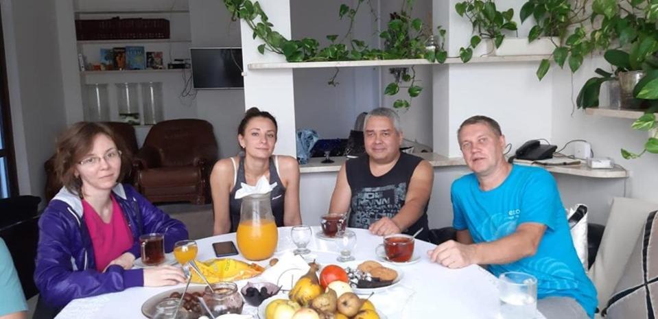 Bis-A Guesthouse Makhinjauri Luaran gambar